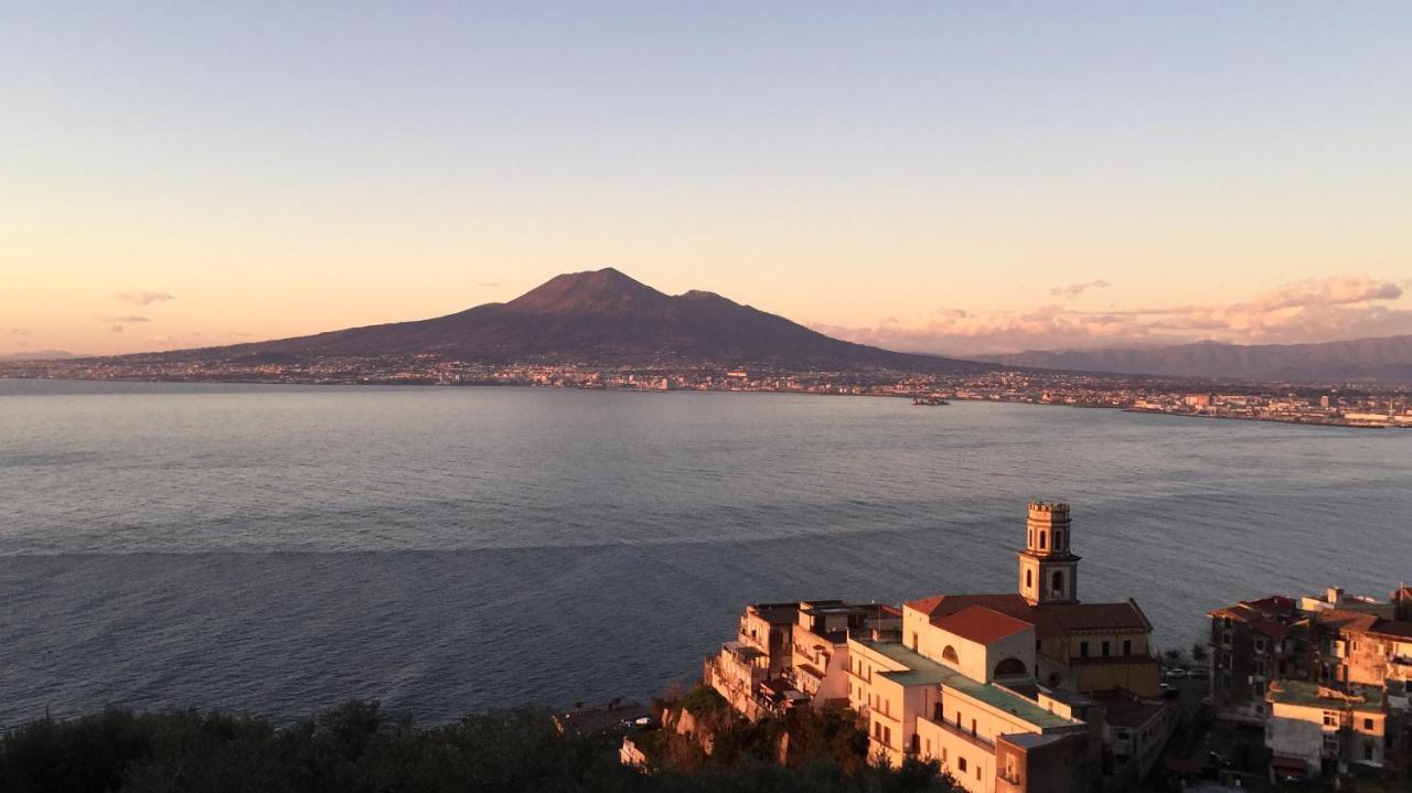 A Plane In The Sky Βίλα Castellammare di Stabia Εξωτερικό φωτογραφία